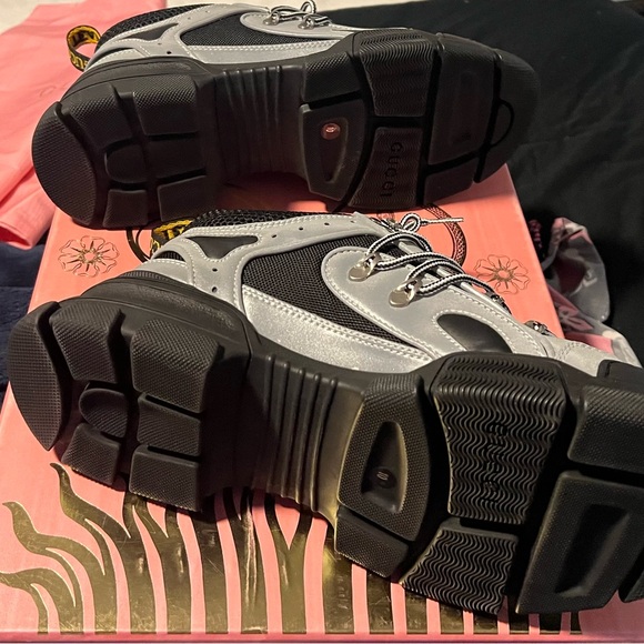 Gucci Flashtrek Reflective Gray
Sneakers - Picture 10 of 13